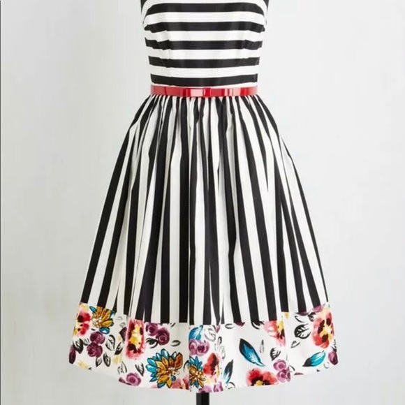 Mod Cloth Miss Mix-it Floral/Stripe Dress Sz 1x - Picture 3 of 8